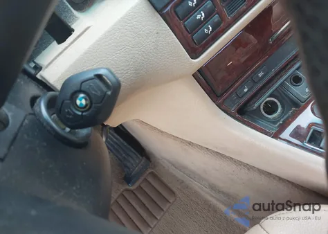 2005 BMW 325I I from USA, damaged, VIN WBAEV334X5KW19284